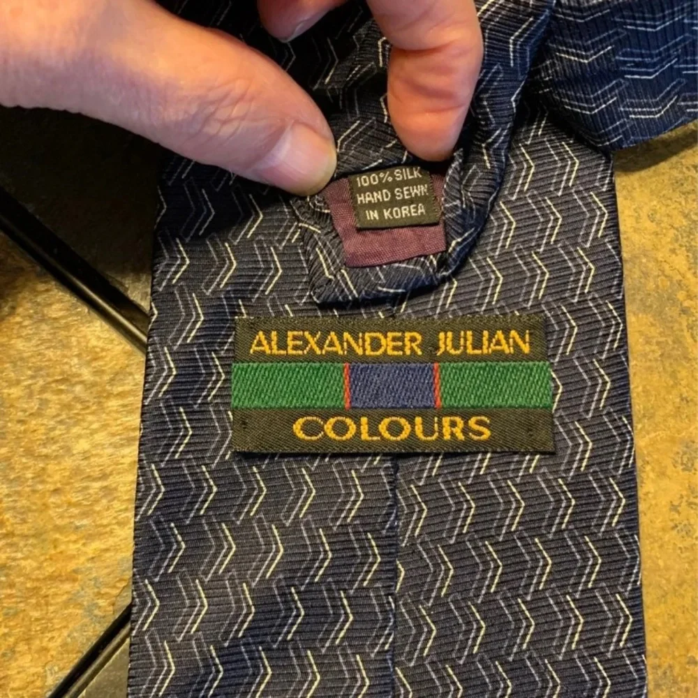 Alexander Julian Colours silk tie